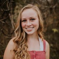 Gabrielle Pickle headshot